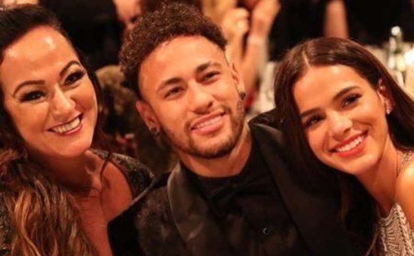 Mãe de Neymar comove a web com homenagem à Bruna Marquezine