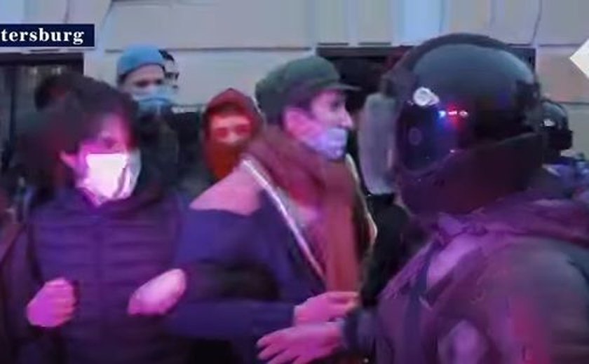 Polícia russa deteve 1.784 pessoas durante manifestações pró-Navalny