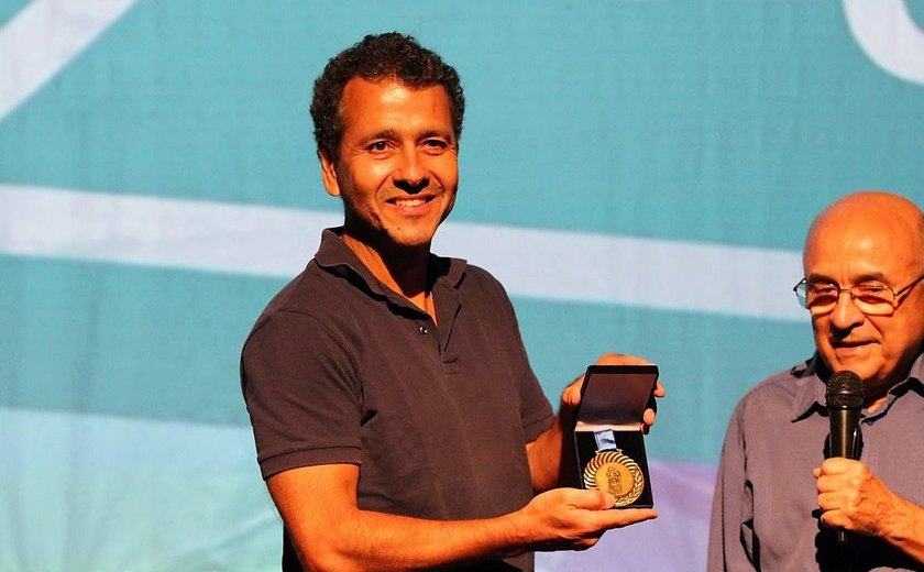 Marcos Palmeira, Mônica e Cebolinha roubam cena na abertura do Circuito Penedo de Cinema