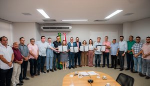 Uneal: governador anuncia novo campus em Porto Calvo e reforma das unidades de Maceió e Santana do Ipanema
