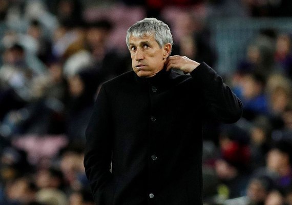 Barcelona demite técnico espanhol Quique Setién