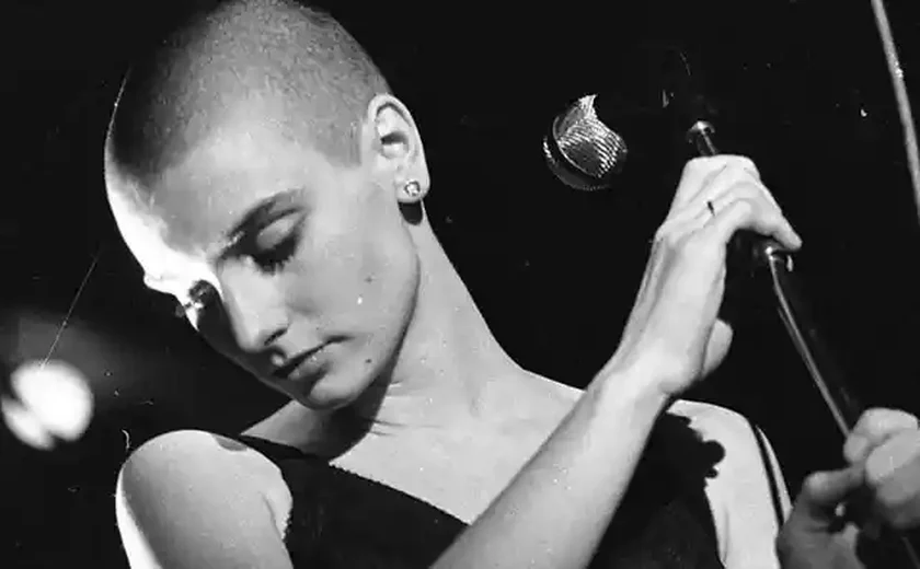 Morre a polêmica cantora Sinéad O’Connor, aos 56 anos