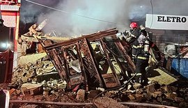Casa desaba após incêndio criminoso, três pessoas ficam feridas e suspeito é preso em flagrante