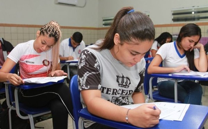 Mais de 89 mil estudantes fazem o Enem neste domingo em Alagoas