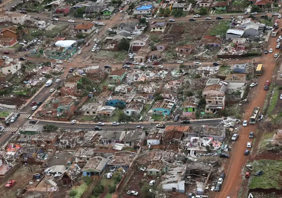 Lula presta solidariedade aos familiares de vítimas de tornado no PR