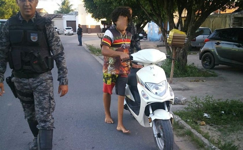 Operação flagra adolescente de 15 anos conduzindo moto no Eustáquio Gomes