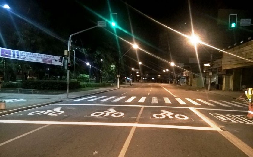 SMTT implanta área de segurança para motociclistas na Avenida Fernandes Lima