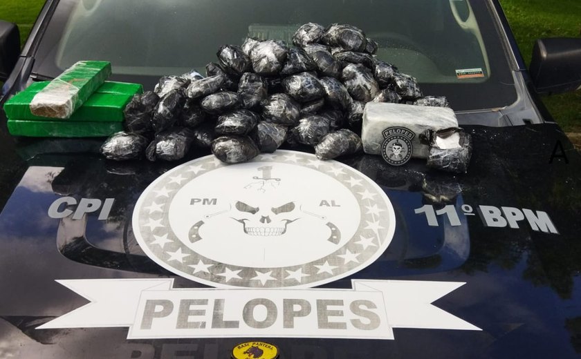 PM apreende em operação mais de 11 kg de drogas no porto das balsas em Penedo