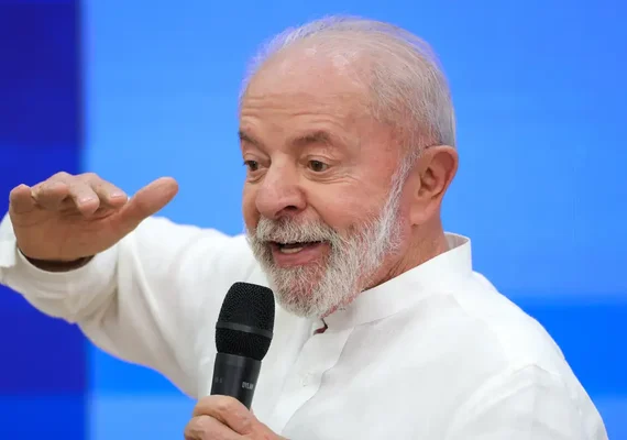 Lula diz ao New York Times que soberania e democracia são inegociáveis