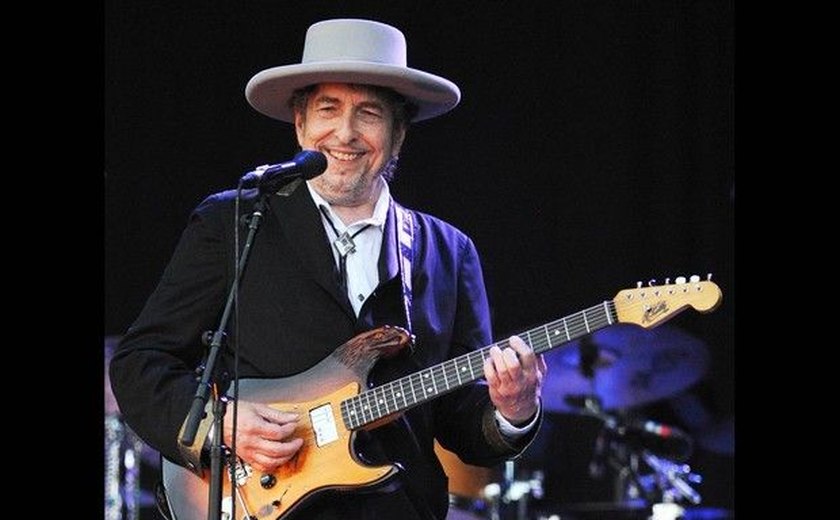 Bob Dylan diz que vai pra cerimônia do Nobel 'se for possível'
