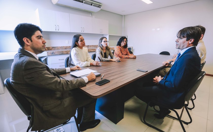 Após ouvir denúncia, comissão da OAB recebe representantes da Mineradora Vale Verde