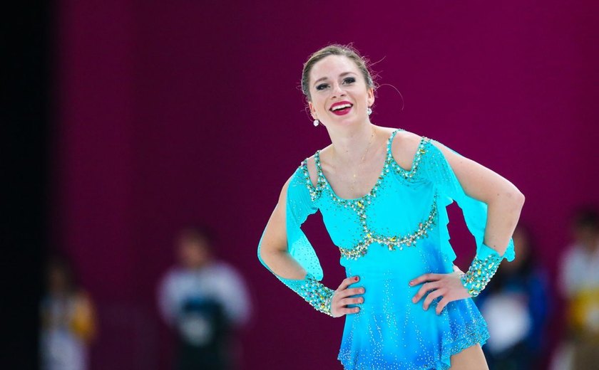 Brasileira Bruna Wurts brilha e fica com o ouro na patinação artística