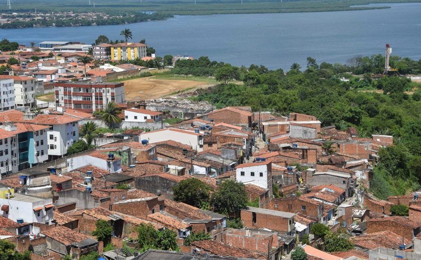 Prefeito de Maceió renova Calamidade nos bairros afetados por instabilidade de solo