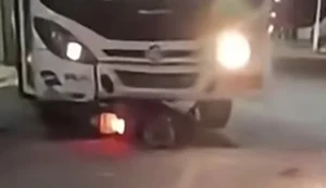 Motociclista fica gravemente ferido após colisão com ônibus em Arapiraca