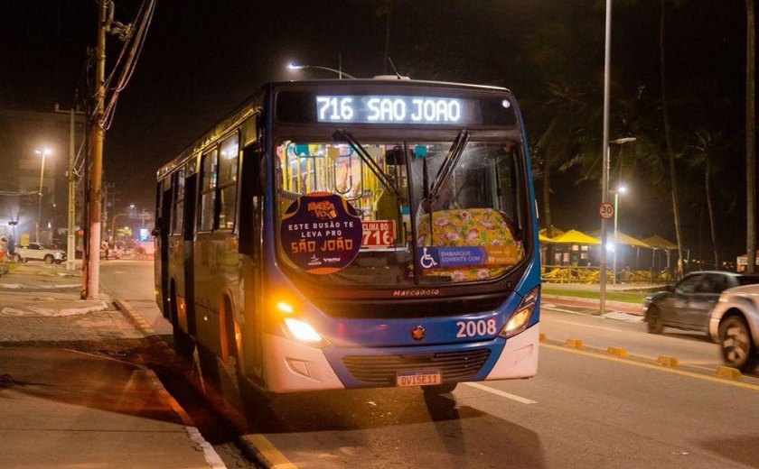 Prefeitura disponibiliza ônibus de graça para quem vai curtir a festa