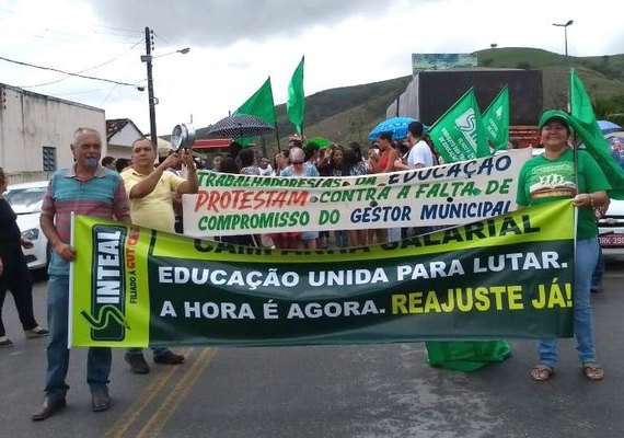 Promotor cobra piso dos professores à Prefeitura de Colônia Leopoldina
