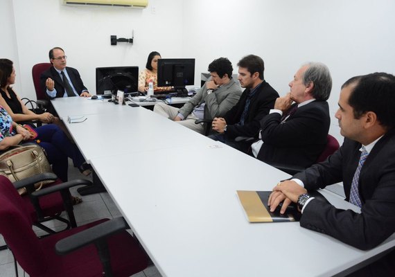 MPT propõe acordo com o Sinduscon para a contratação de aprendizes