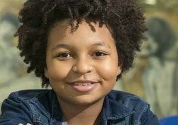 Ator mirim da Globo é vítima de ataques racistas