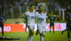 Alagoano Willian José marca e Bahia goleia Confiança na ida da final do Nordestão