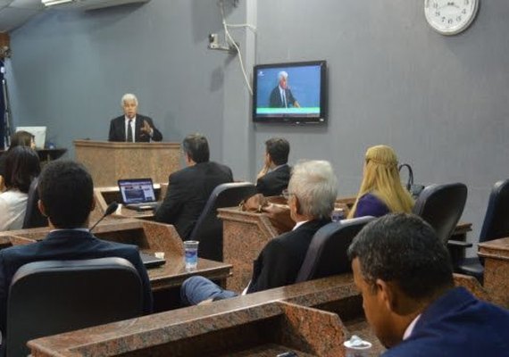 Secretário de Saúde visita Câmara de Maceió e agradece aprovação de projeto