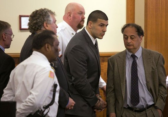 Ex-astro do futebol americano morre em prisão dos Estados Unidos