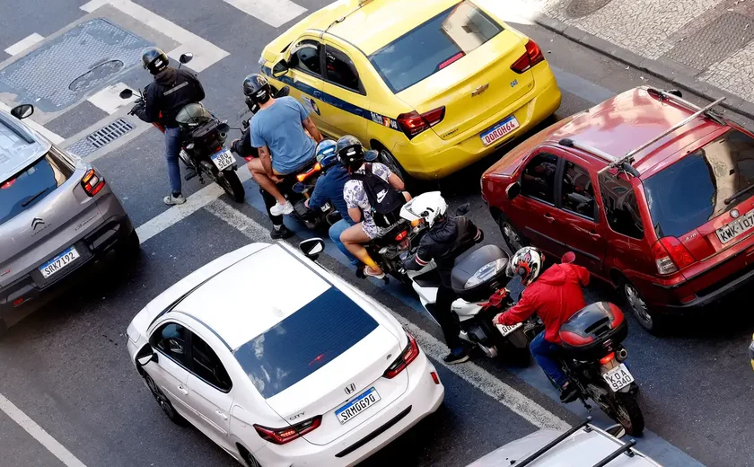 Mortes envolvendo moto aumentam com expansão da economia de aplicativo