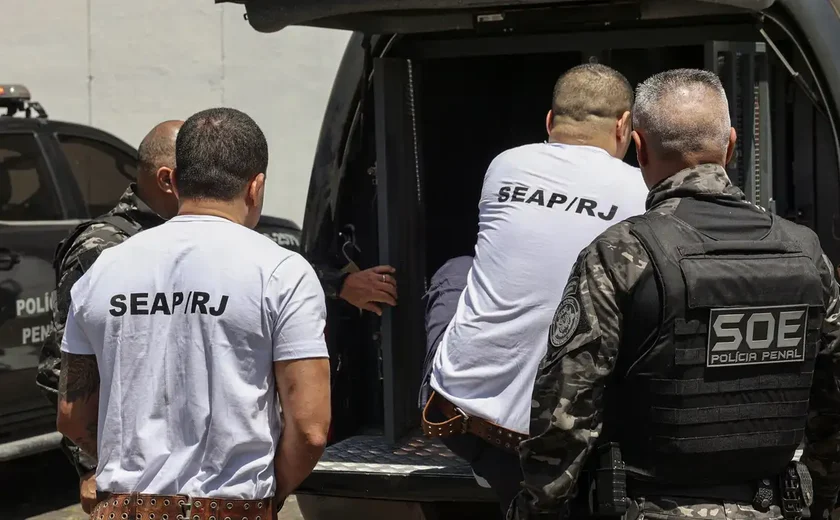 Chefes do Comando Vermelho são transferidos para presídios federais