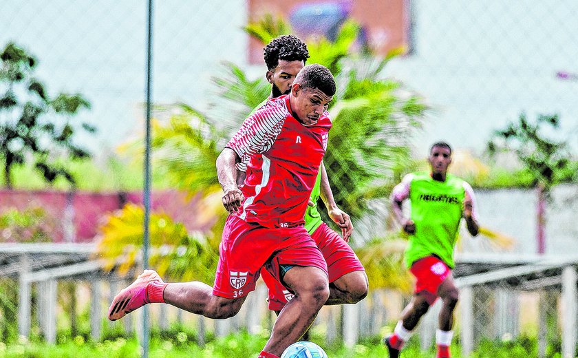 CRB finaliza treinamentos  ainda sem titulares definidos