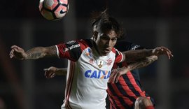 Flamengo leva virada do San Lorenzo e dá adeus à Libertadores