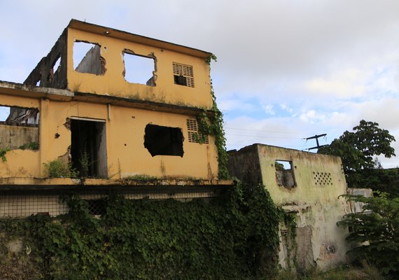 Instabilidade de terrenos em Maceió alerta para necessidade de ações urgentes