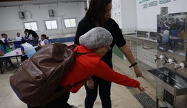 Escola em Maceió é flagrada sem água potável e sem professores de várias disciplinas