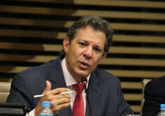 'Não existe socorro com dinheiro do Tesouro', diz Haddad sobre empresas aéreas