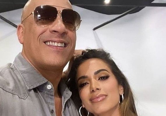 Anitta posa com Vin Diesel após confirmar música em 'Velozes e Furiosos'