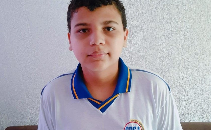 Estudante de Coruripe fica em 2º lugar em competição nacional de fomento à leitura