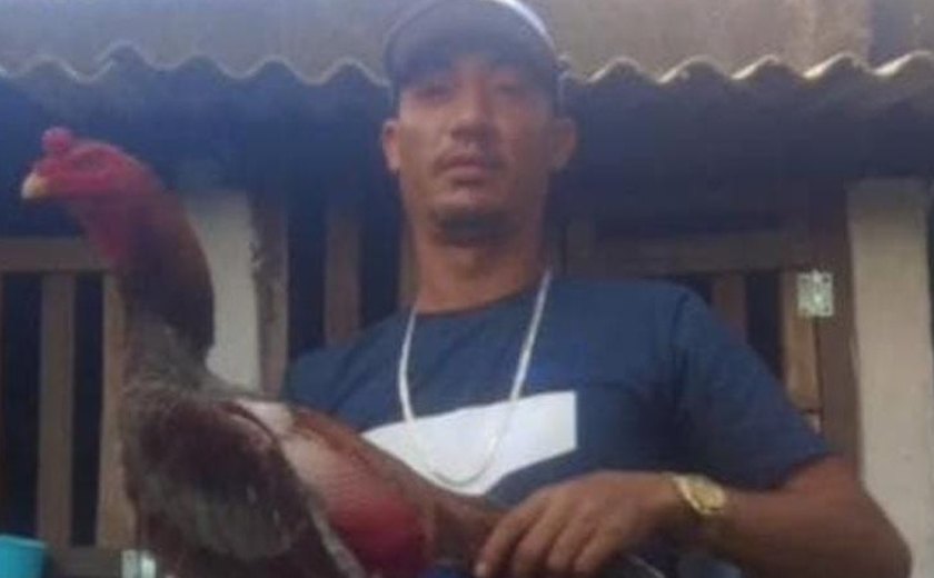 Homem esfaqueado em praça pública de Paulo Jacinto não resiste e morre