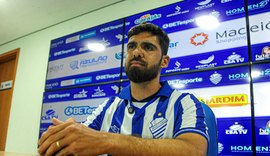Zagueiro Rayan destaca evolução do ﻿CSA, mesmo após derrota em amistoso