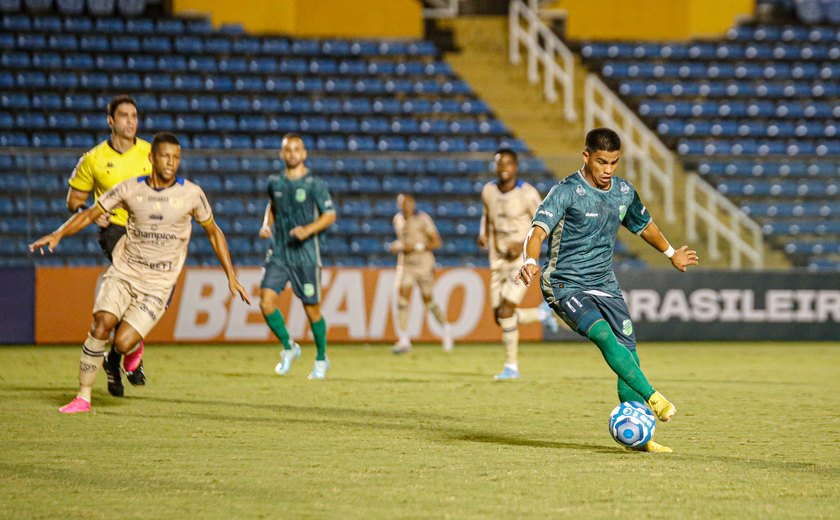 CSA vence o Floresta por 2 a 0 em Fortaleza