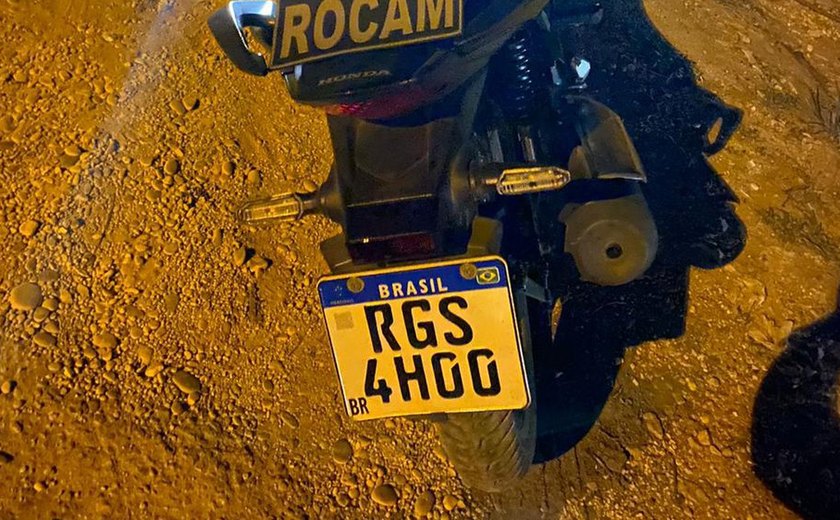 PM recuperada moto roubada  na zona rural de Feira Grande