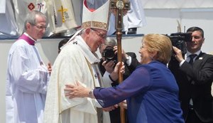 Papa Francisco se despede do Chile desejando 'união e paz'