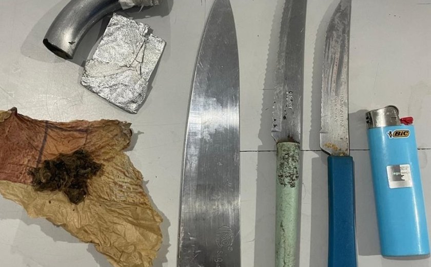 Guarda Municipal apreende armas brancas e drogas no bairro do Farol
