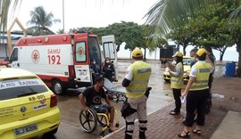 Ronda no Bairro presta socorro a homem em surto psicótico na orla de Maceió