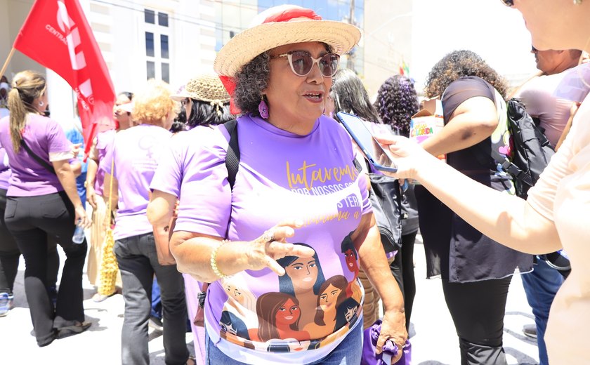 Mulheres pedem o fim do feminicídio e cobram respeito