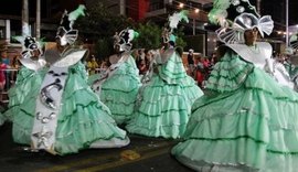 Com o tema dos 200 anos de Emancipação, escolas de samba desfilam hoje à noite