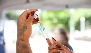 Saúde abre consulta sobre inclusão da vacina meningo B no SUS