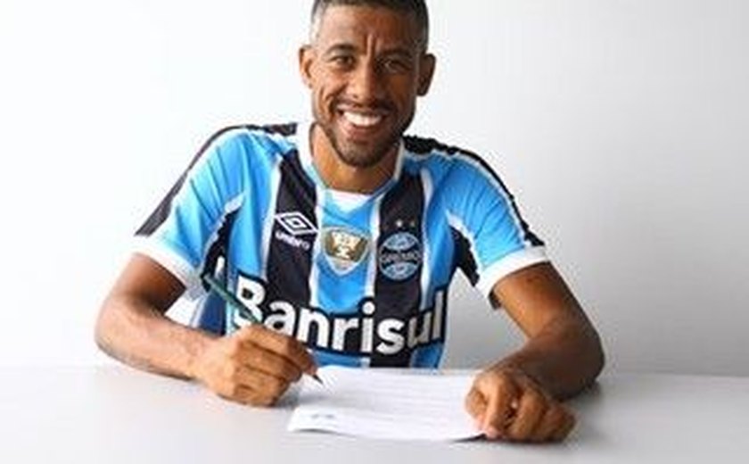 Grêmio anuncia contratação de Leonardo Moura por uma temporada