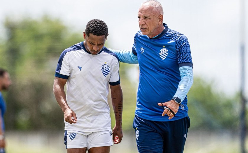 CSA treina nesta quarta no CT do Fluminense para enfrentar o Vasco quinta no Rio