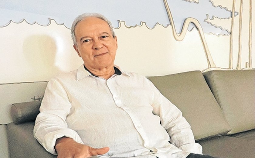 Economista Cícero Péricles lança novo livro sobre Alagoas