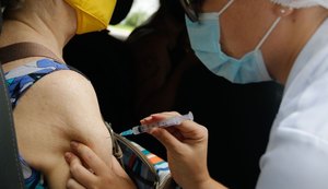 Fiocruz: com avanço da vacinação, mortes e ocupação de UTIs têm queda