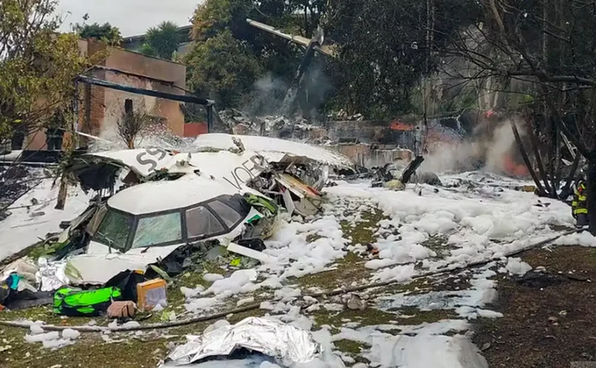 Equipe francesa auxilia na remoção de motores da aeronave da Voepass