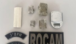 Ocorrência de suposta agressão termina com prisão por tráfico de entorpecentes